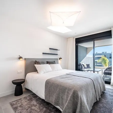 Luxury Oasis Escape *