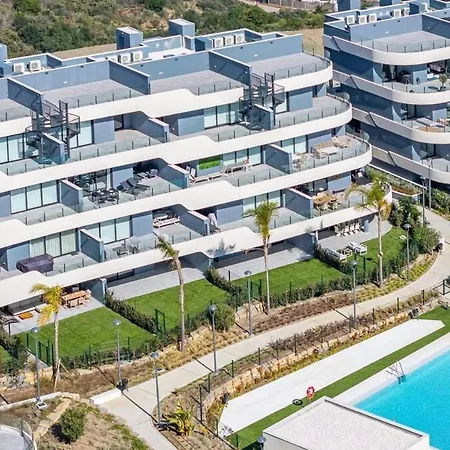 Luxury Oasis Escape *