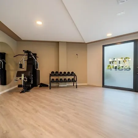 Luxury Oasis Escape * エステポナ