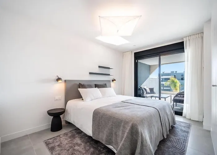 Luxury Oasis Escape *